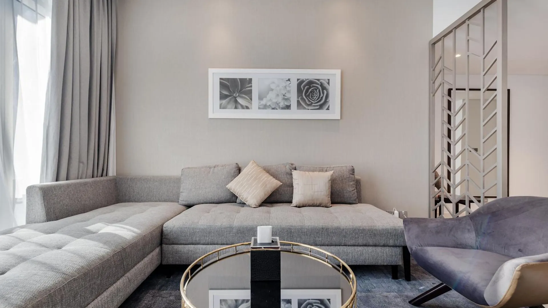 Modern 2-Bedroom Apartment Near Burj Khalifa & Dubai Mall