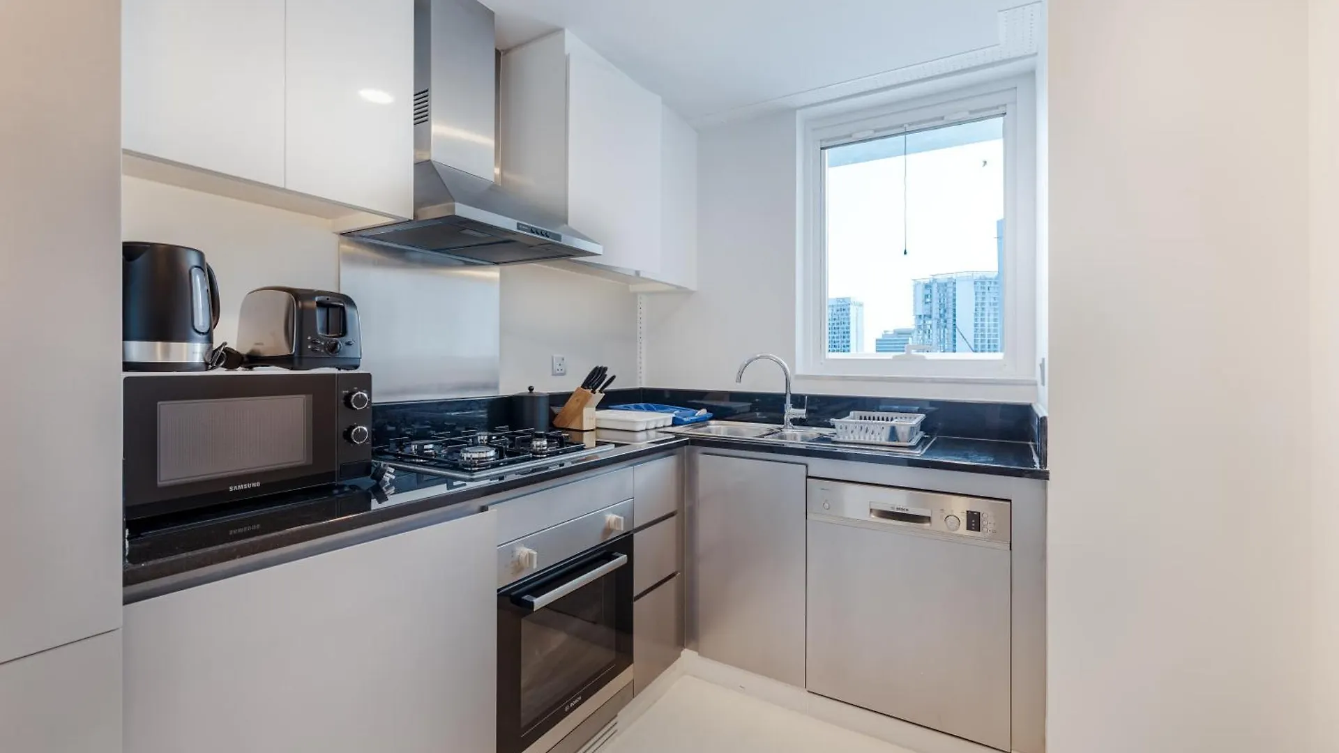 Modern 2-Bedroom Apartment Near Burj Khalifa & Dubai Mall United Arab Emirates